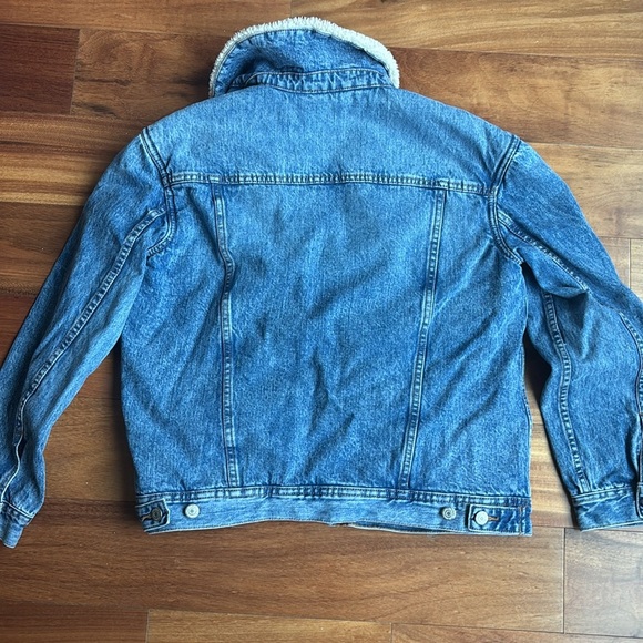 Old Navy trucker jacket - Picture 8 of 8